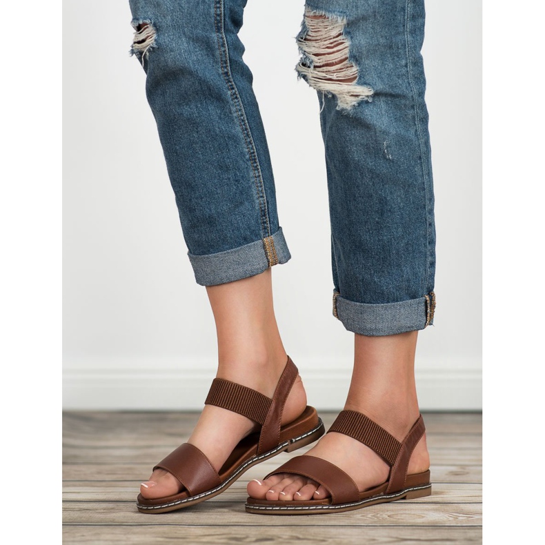 Mannika Barna szandál 1