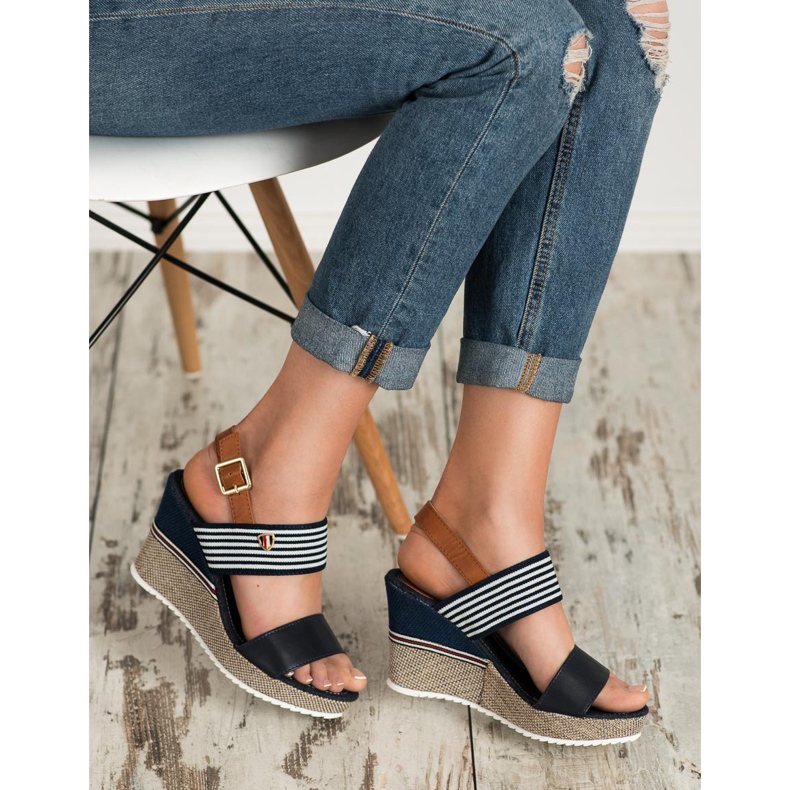 Goodin Matróz szandál ék fehér barna kék sokszínű 1