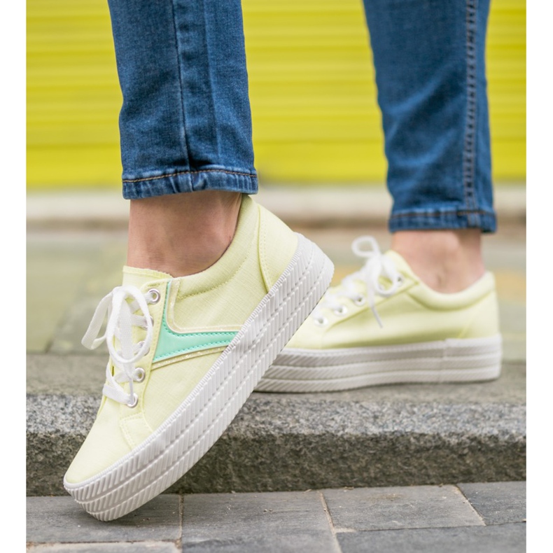 Kylie Cipők a platformon sárga 1