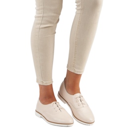 A márka világos bézs bőrcipői MAZARO 1