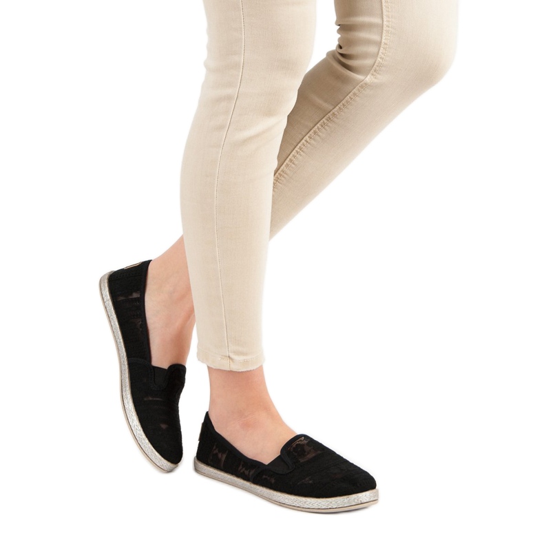 MCKEYLOR Csipke Slipons fekete 2