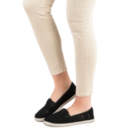 MCKEYLOR Csipke Slipons fekete 1
