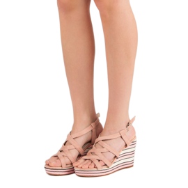 Kerline Divatos ék szandál rózsaszín 1