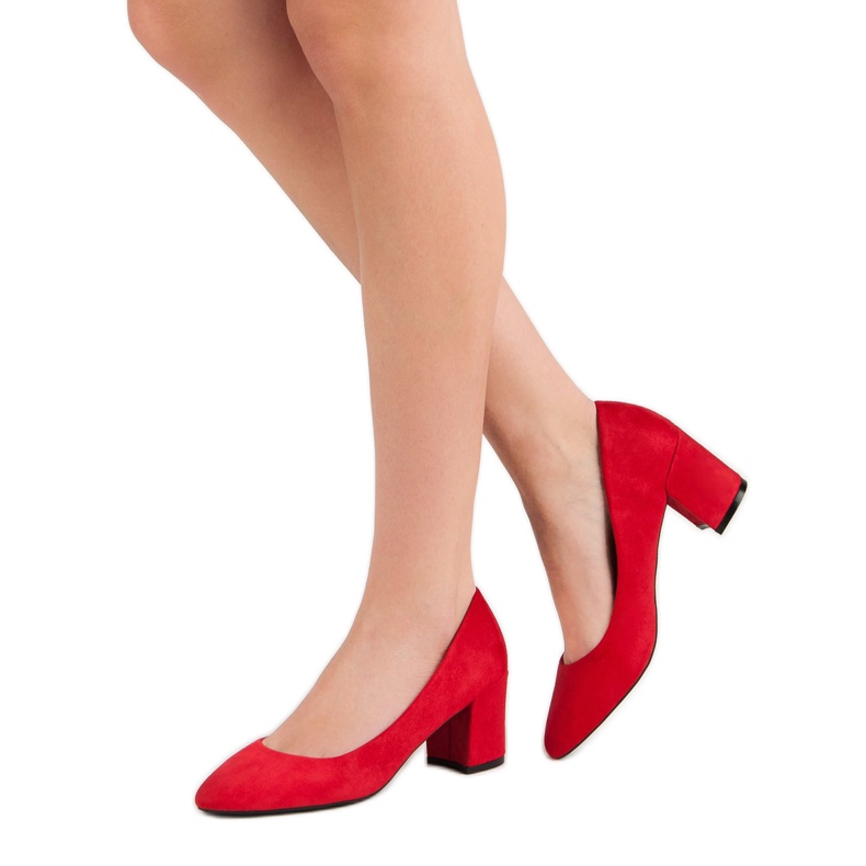 Ideal Shoes Piros szivattyúk egy oszlopon 2