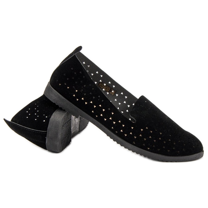 Fekete áttört urak 1