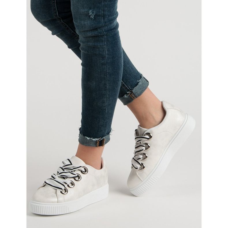 Sportcipő csillogással szürke 2