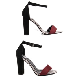 Danic Magas sarkú szandál fekete piros 2