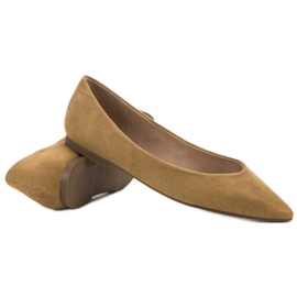 Corina Balerina Spitzben barna 1