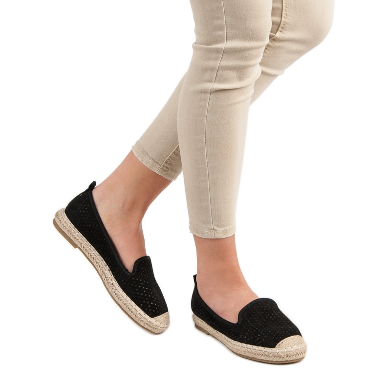 Lucky Shoes Fekete áttört urak 2