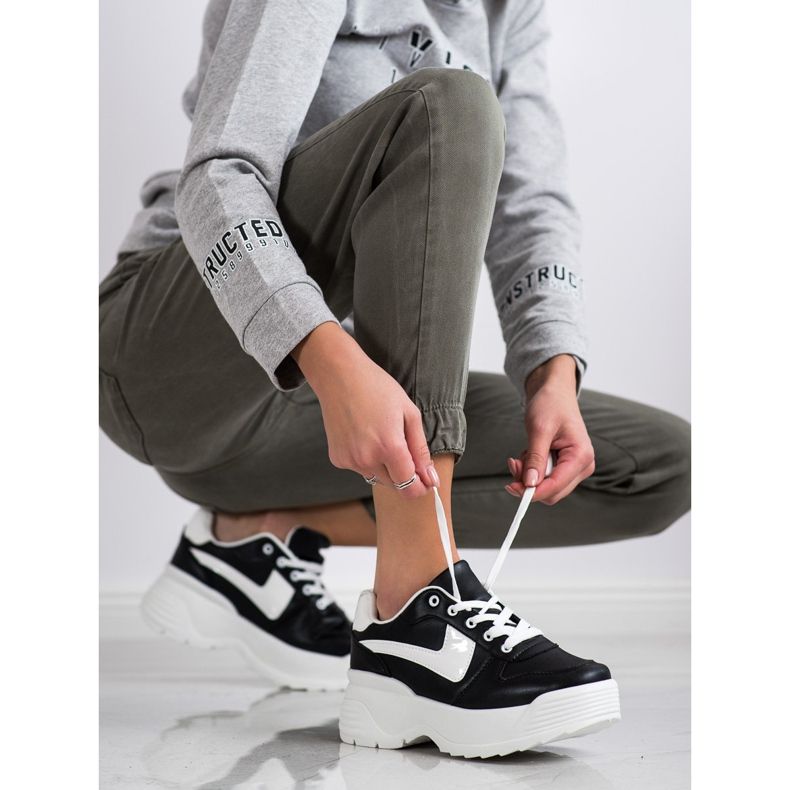 Kylie Cipők a platformon fekete 1