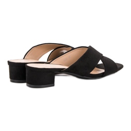 Small Swan Elegáns velúr papucs fekete 2