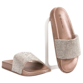 Queen Vivi Papucs kristályokkal sárga 1 Queen Vivi Papucs kristályokkal sárga 1