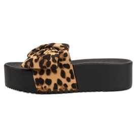 Queen Vivi Velúr papucs a platformon fekete barna 1