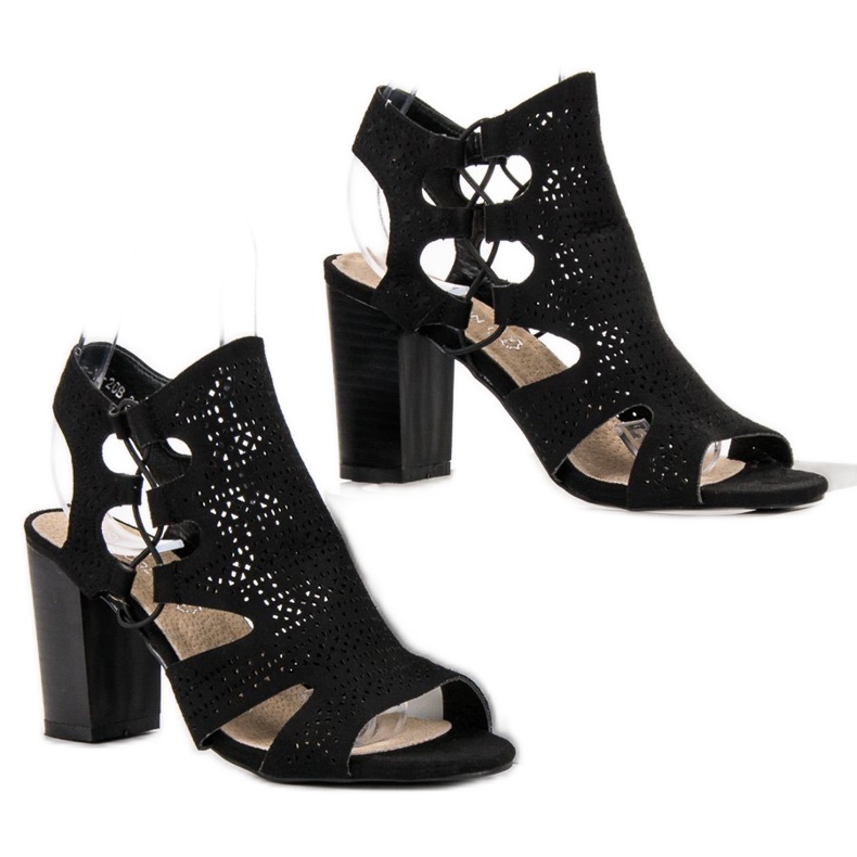 Goodin Divatos fekete szandál 2