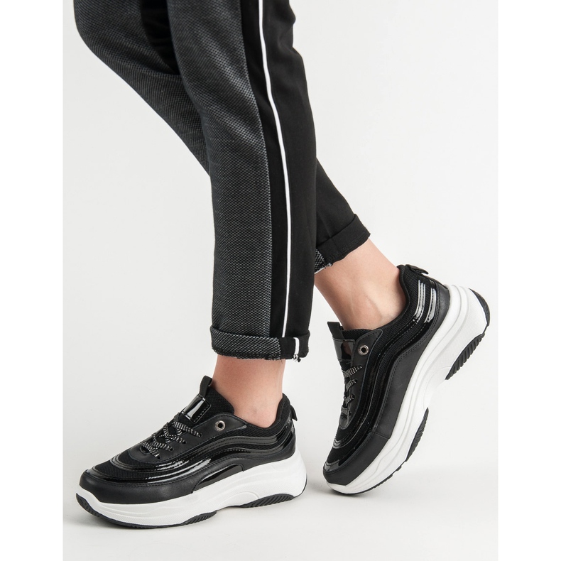 SHELOVET Cipők a platformon fekete 2