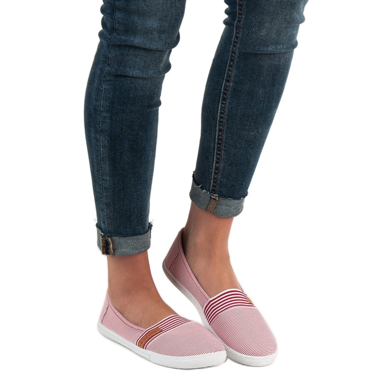 Kényelmes VICES Slipony fehér piros 1