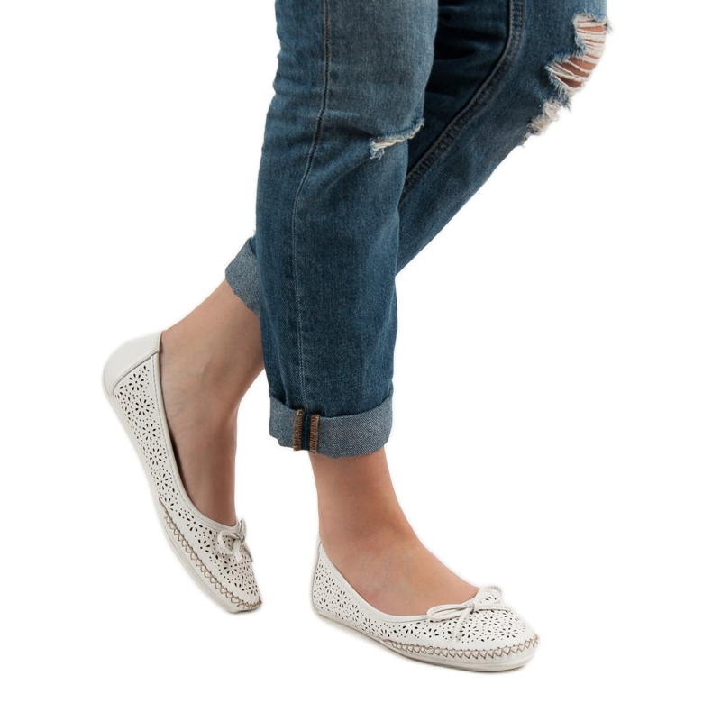 VICES fehér áttört balerinák 1 VICES fehér áttört balerinák 1