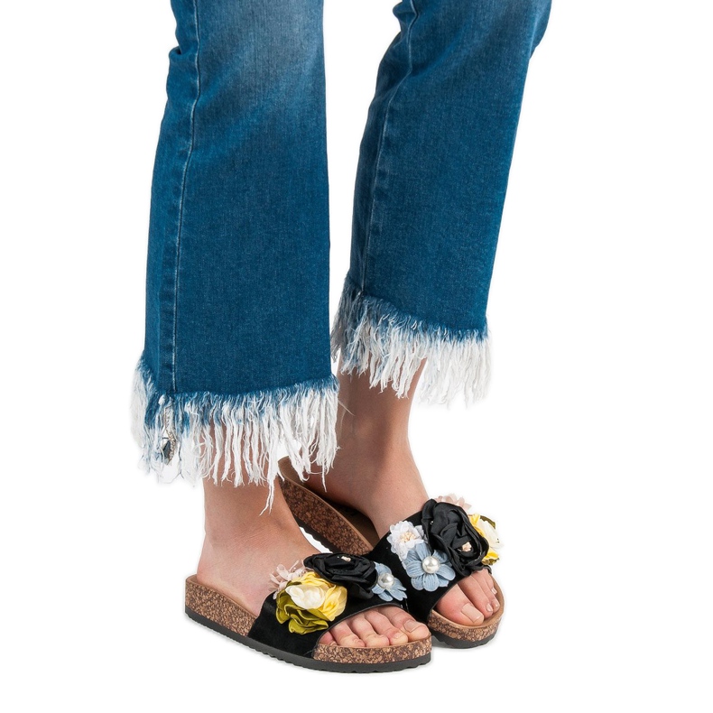 Cm Paris Papucs virágokkal fekete 1