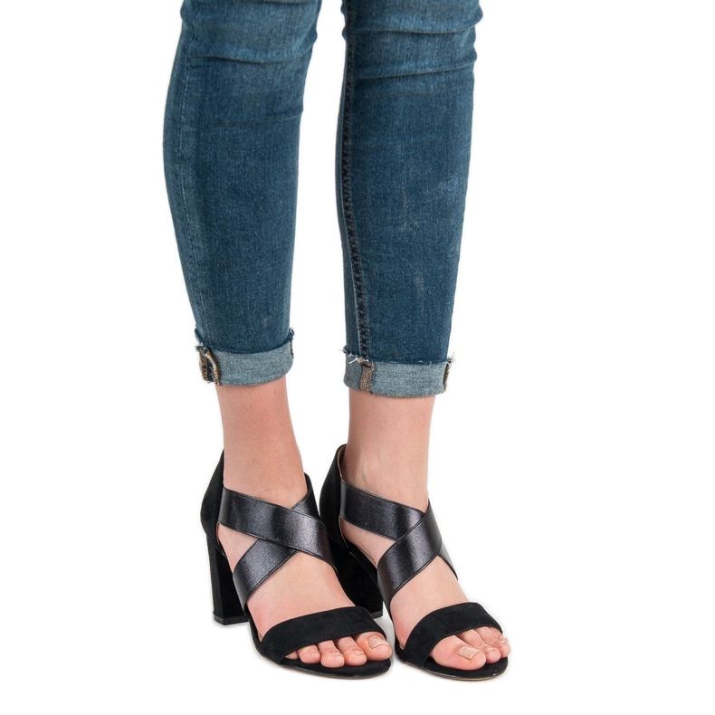 Evento Felcsúsztatható szandál rugalmas pánttal fekete 2