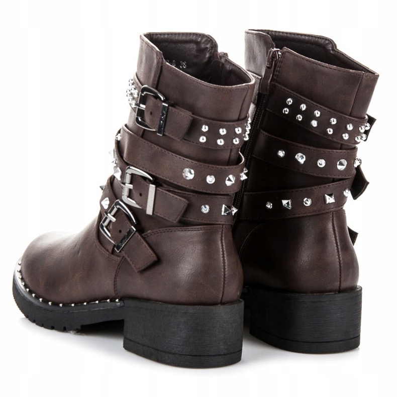 Cink Me Barna Dolgozók Csapokkal 1