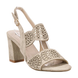 Goodin Arany szandál egy bárban aranysárga 1