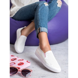 Mckeylor Áttört sliponok fehér 1