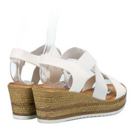 Flyfor Könnyű felcsúsztatható szandál fehér 1