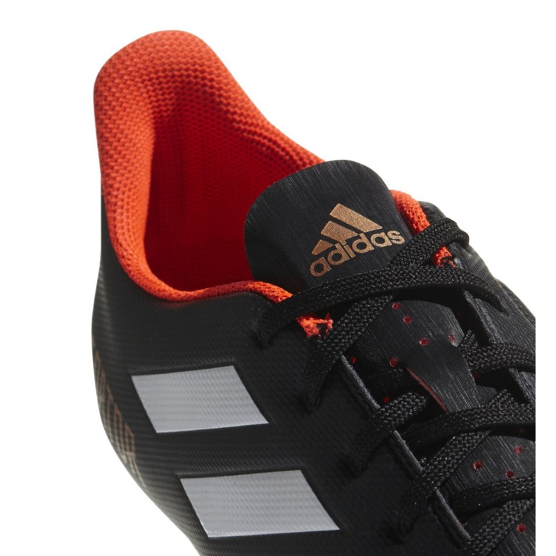 Adidas Predator 18.4 FxG M CP9265 futballcipő fekete fekete 2
