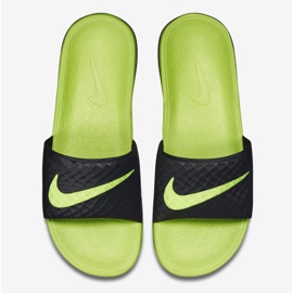 Nike Benassi Solarsoft Slide 705474-070 fekete 1 Nike Benassi Solarsoft Slide 705474-070 fekete 1
