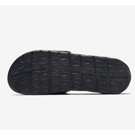 Nike Benassi Solarsoft Slide 705474-070 fekete 2 Nike Benassi Solarsoft Slide 705474-070 fekete 2