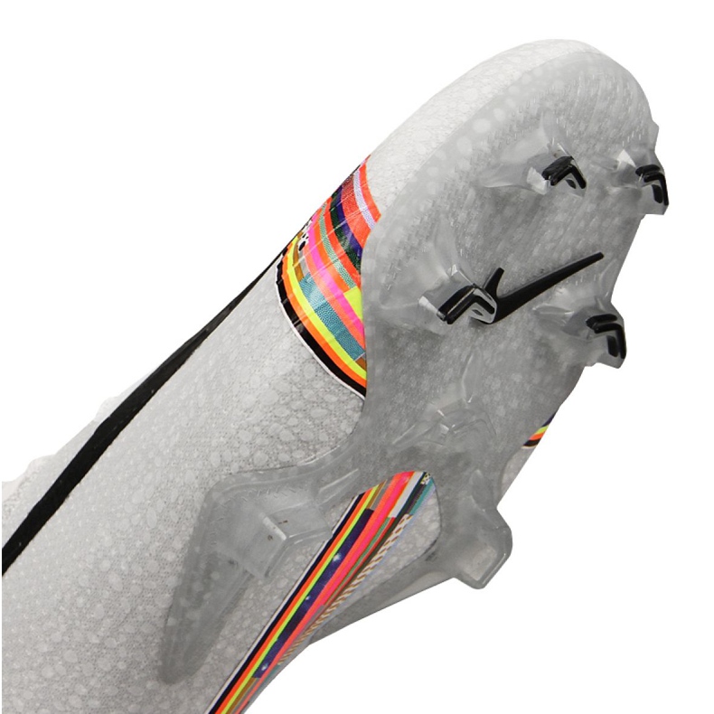 Nike Superfly 6 Elite Fg M AJ3547-009 futballcipő fehér fehér 1