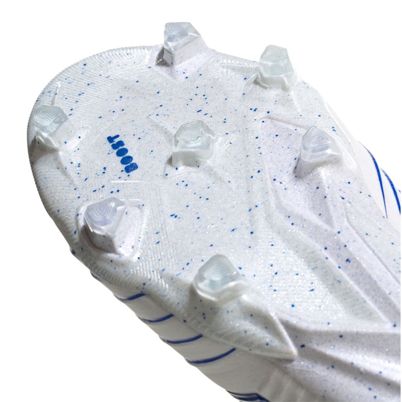 Adidas Predator 19+ Fg M BC0548 futballcipő fehér fehér 1