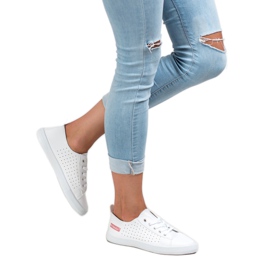 MCKEYLOR fehér cipők 2