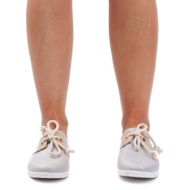 VT79-3 Ezüst fűzős cipők szürke 2