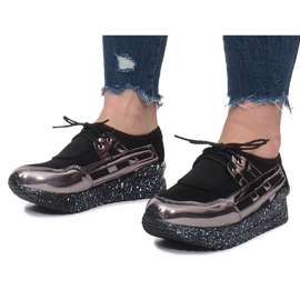 Fekete sportcipők a Calixte platformon 2