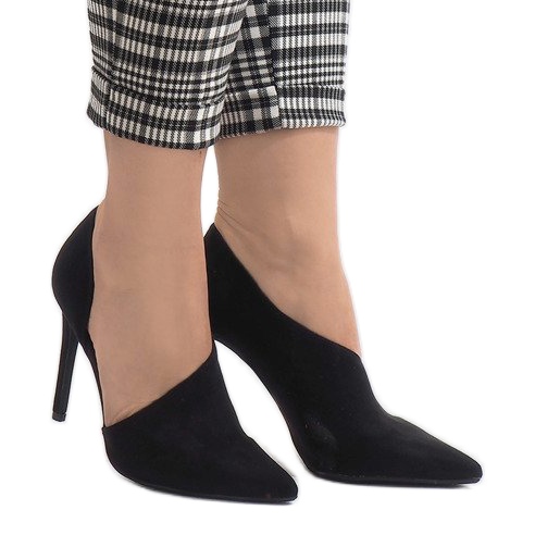 Fekete aszimmetrikus C82A sarok 2