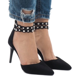 Fekete magas sarkú szandál B-51 1