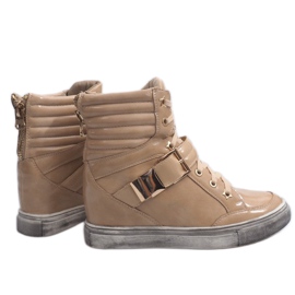 Divatos arany 7068 bézs színű cipők 1