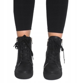 Áttört ék cipők HQ881 Fekete 2