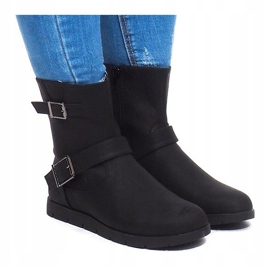 Meleg csizma csattal B9813 fekete 2
