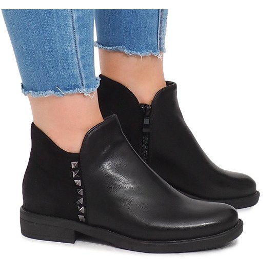 Csizma cipzárral WW070A fekete 1 Csizma cipzárral WW070A fekete 1