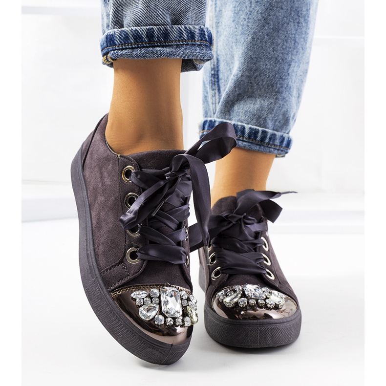 Gazdagon díszített cipők 6192 Szürke 1