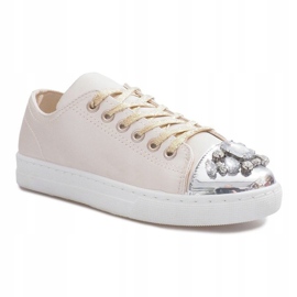 Rózsaszín gyémánttal díszített cipők 1