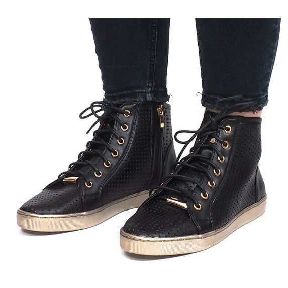 Fekete áttört Maud cipők 1