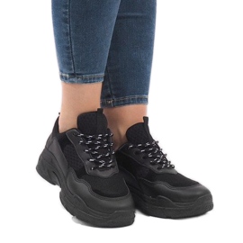 Fekete divatos sportcipő 1801 1