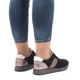 Fekete sportcipők hálóval 5510-1 1