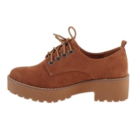 Teve alacsony sarkú LL183 barna 2