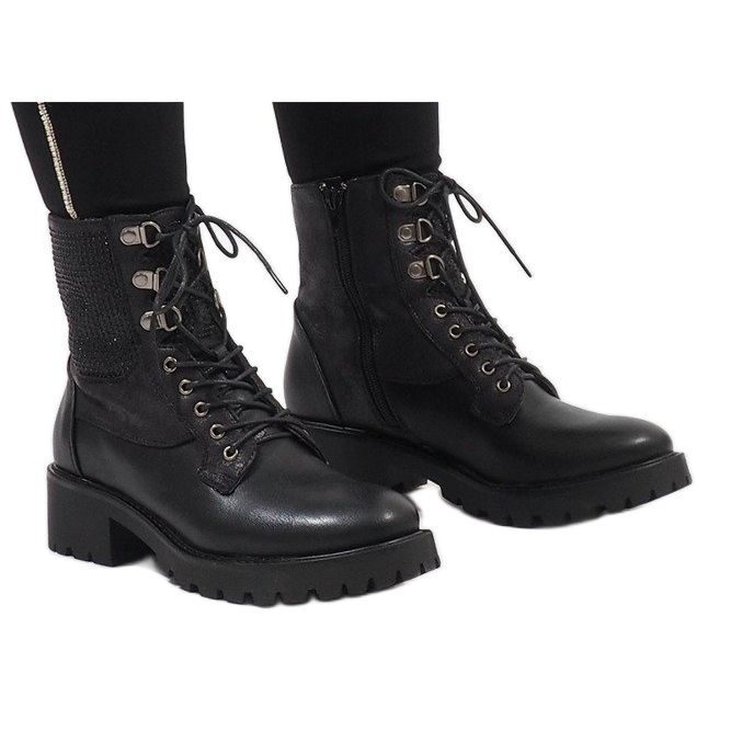 Ideal Shoes Fekete fűzős bokacsizma flitterekkel 1621 1