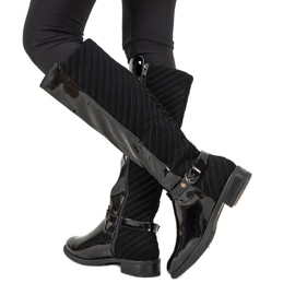 BM Fekete lakkozott csizma W-93 2