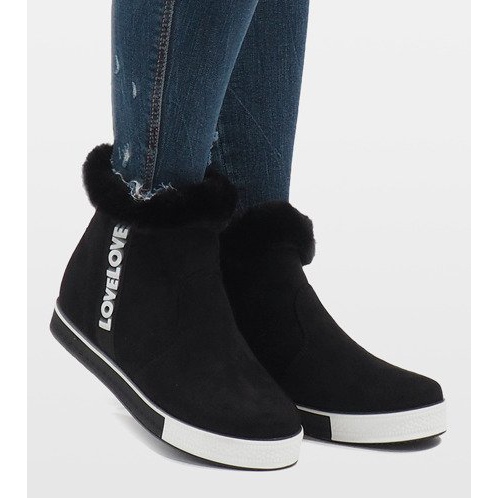 Fekete, szőrme bélelt velúr csizma NB252P-1 1